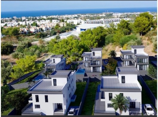 Girne Edremit'te Satılık Lüks Villa