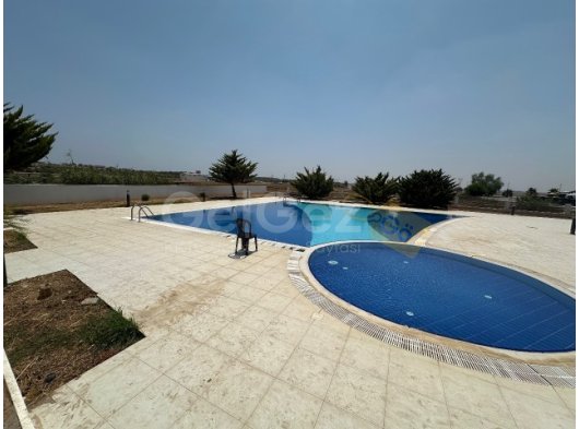 MAĞUSA KENT PLUS SİTESİ KİRALIK 2+1 EŞYASIZ DAİRE