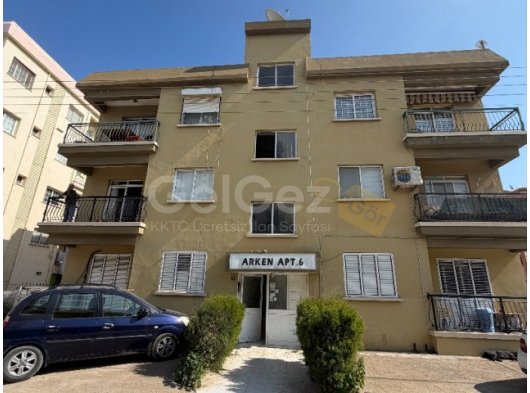 MAĞUSA SAKARYA BÖLGESİ SATILIK 3 YATAK ODALI EŞYALI DAİRE