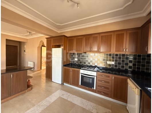 İskele Bahçeler Bölgesinde 2+1 Eşyalı Aylık Ödemeli Kiralık Daire - 05338641212