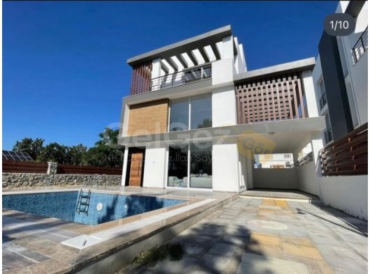 Girne Karaoğlanoğlu Tripleks Villalar Son 2 Adet Eşdeğer KoçanlıMüstakil Özel Teraslı Garaj ve Bahçeli En Suit Geniş balkonlu P Peşinat ile 60 Ay Faizsiz Vade İ