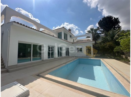 Girne Ozanköy Bölgesinde Müstakil Villa