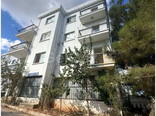 Girne Merkezde Komple Satılık Apartman Toplam 12 Daire 6 Adet 1+1 6 Adet 2+1 1.150.000 stg