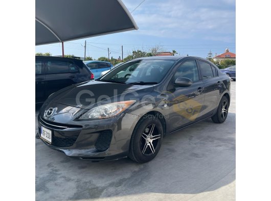 2013 Model MAZDA AXELA