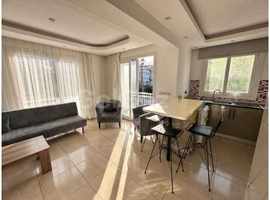 Girne Merkez'de 2+1, Ful Eşyalı Satılık Daire!