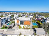Kıbırs Girne Ozanköy’de 4+1 Türk Tapulu Havuzlu ve Peyzajlı lüx villa