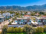 Kıbrıs Girne Ozanköy Bölgesinde Satılık 4 Yatak Odalı Villa