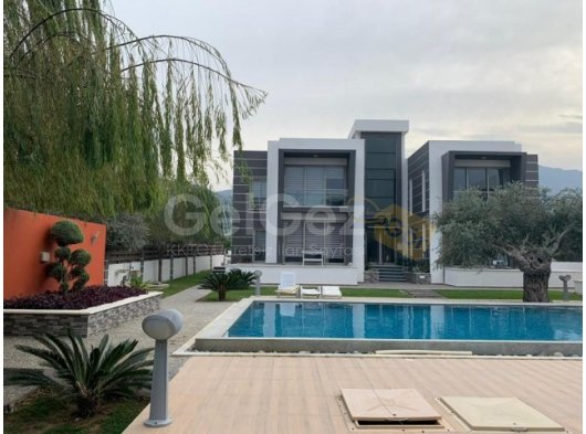 Girne Ozanköy'de Kiralık Havuzlu Site İçerisinde 2+1 Daire
