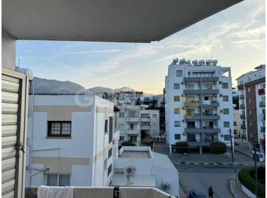 Girne Merkez'de Satılık 3+1 Daire