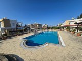 Girne catalkoyde,havuzlu ,site içerisinde 4+1 satılık dubleks villa