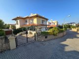 Girne catalkoyde,havuzlu ,site içerisinde 4+1 satılık dubleks villa