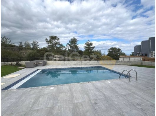 Bellapais’de Kiralık 4+1 Havuzlu Modern Villa