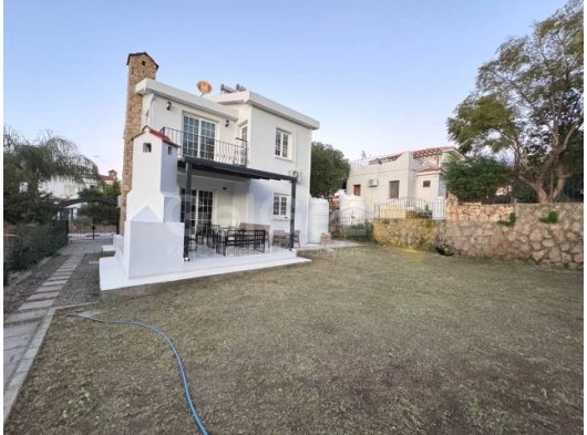 Bellapais’de Kiralık 3+1 Geniş Bahçeli Müstakil Villa- Esk Okullara Yakın