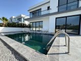 Çatalköyde’de Satılık 4+1 (En Suit) Havuzlu Deniz Manzaralı Modern Villa