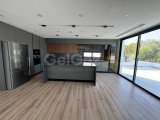 Çatalköyde’de Satılık 4+1 (En Suit) Havuzlu Deniz Manzaralı Modern Villa