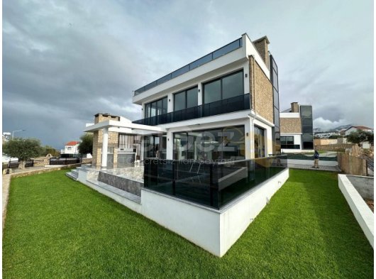 GİRNE ESENTEPE’DE SATILIK 3+1 VİLLA – ORMAN VE DENİZ MANZARALI