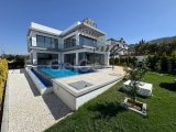 Ozanköy’de Satılık 4+1 Havuzlu Deniz ve Dağ Manzaralı Modern Villa-Türk Koçan