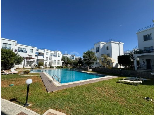 Girne Alsancakda Havuzlu Site İçerisinde Deniz Manzaralı 2+1 Penthouse Daire