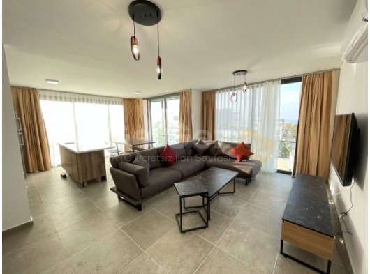 Girne merkezde Nusmar ve Şokmar market yakınında kiralık 3+1 penthouse