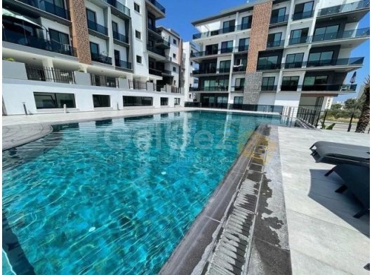 Kıbrıs Girne merkezde havuzlu site içerisinde satılık 1+1 *TEK YETKİLİ*