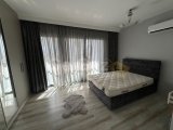 Girne Zeytinlik Bölgesinde Havuzlu Site İçerisinde Full Eşyalı Satılık 3+1 Daire