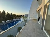 Girne Doğanköyde Havuzlu Site İçerisinde Deniz Manzaralı Satılık 3+1 Penthouse