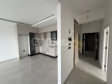 Girne Alsancakda Havuzlu Site İçerisinde Dağ ve Deniz Manzaralı 2+1 ve 2+1 Penthouse Satılık Daireler