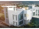 Girne- Karşıyaka' da Satılık Özel Havuzlu ve Bahçeli Muhteşem Lüks  4+1 Villa