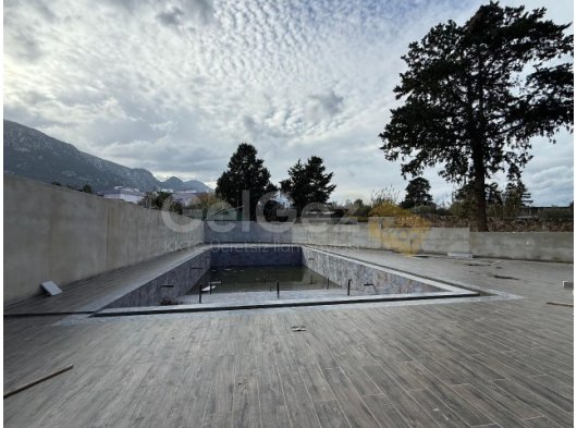 Girne Alsancak Bektaş Market yakınında Satılık 3+1 yeni daire,