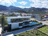 GİRNE ÇATALKÖYDE SATILIK 5+1 VİLLA PROJELİ ARSA