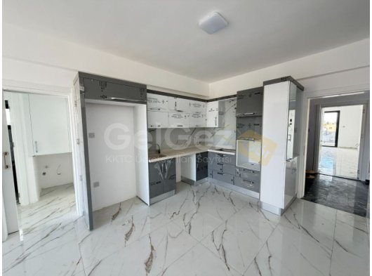 LEFKOŞA GÖNYELİ SATILIK 2+1 DAİRE TÜRK KOÇANLI