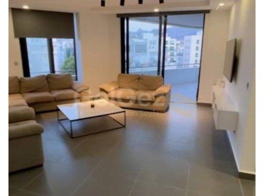 Kıbrıs'ın Kalbi Girne'de Manzaralı Eşyalı Kiralık Rezidence 2+1