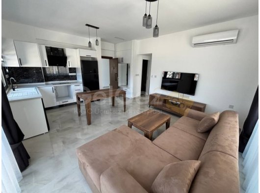 Girne Merkez'de Casino ve Üniversitelere Yakın Sıfır Eşyalı Kiralık 1+1 Daireler