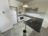 Girne Merkez'de Otoparklı Asansörlü Bina'da Eşyalı Kiralık 2+1 Daire