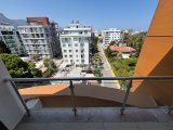 Girne Merkez'de Antik Liman ve Akpınar Çemberine Yakın Kiralık Eşyalı 2+1 Penthouse