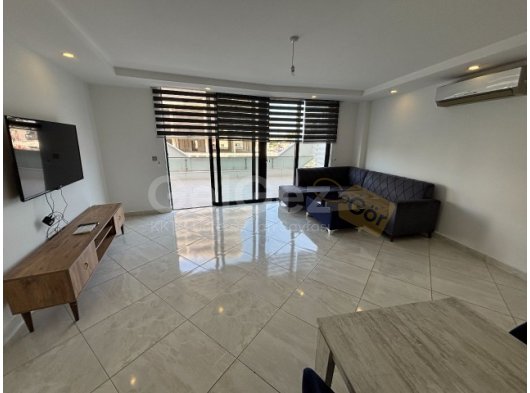 Girne Merkez'de Kapalı Otoparklı Bina'da Tüm Destinasyonlara Yakın Eşyalı Kiralık 2+1