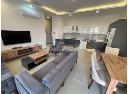Girne Merkez'de 7/24 Güvenlikli ve Ortak Havuzlu Sitede Kiralık Eşyalı 2+1 Teraslı Daire