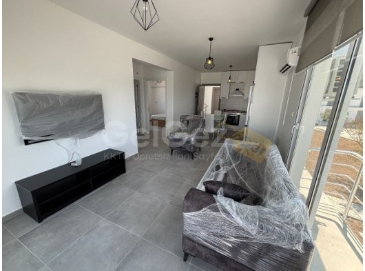 Girne Lapta'da Deniz Manzaralı Sıfır Eşyalı Oteller Bölgesine Yakın Kiralık 2+1 Penthouse