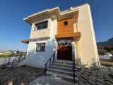 Girne Alsancak'ta Panoramik Deniz Manzaralı Kalan Son 3+1 Villa