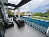 Girne Çatalköy'de Deniz Manzaralı Özel Havuzlu Geniş Bahçe Alanlı Satılık 4+1 Villa