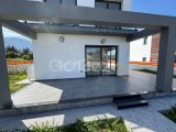 Girne Alsancak'ta Sıfır Son Kalan Satılık 3+1 Villa Alıcısını Bekliyor