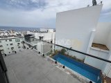 Girne Merkez'de Özel Havuzlu Deniz ve Dağ Manzaralı Satılık Muhteşem 3+1 Penthouse