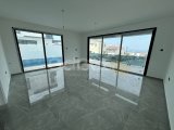 Girne Çatalköy'de İnanılmaz Deniz Manzaralı Kapalı Otoparklı Satılık 3+1 Villa