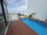 Girne Merkez'de Özel Havuzlu Deniz ve Dağ Manzaralı Satılık Muhteşem 3+1 Penthouse