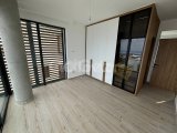 Girne Alsancak'ta Havuzlu Sitede Satılık Eşyalı 2+1 Daire