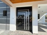 Girne Lapta'da Göz Kamaştırıcı Büyüklükte Satılık 4+1 Villa