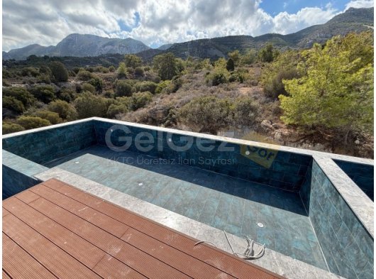 Türk Koçanlı..! Satılık 3+1 Muhteşem Villa ile Girne'nin Büyüleyici Manzarasına Tanıklık Etmek İster misiniz?