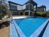 Girne Çatalköy'de Nadir Güzellikte Bulunacak Özel Havuzlu Satılık Son Kalan 3+1 Villa