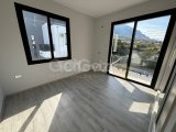 Girne Lapta'da Göz Kamaştırıcı Büyüklükte Satılık 4+1 Villa