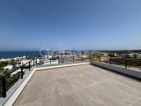 Kaçmaz Fırsat..! Girne Çatalköy'ün En Gözde Süper Lüks Denize Sıfır 4+1 Villası